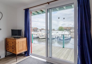 5 bedroom accommodation in Wroxham