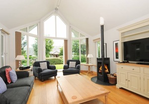 Cabin ∙ 2 bedrooms ∙ 4 guests in Cricket Saint Thomas