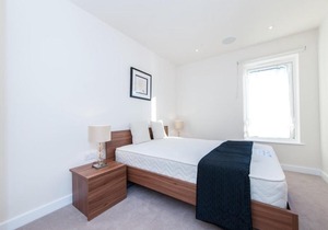 Colindale Apartment