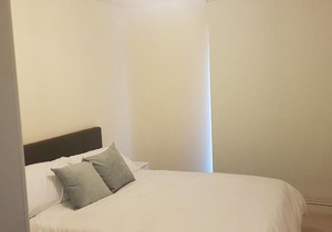 Colindale Apartment