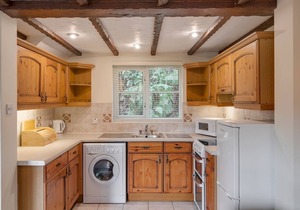 Conveniently located to explore all that Cornwall and Devon have to offer