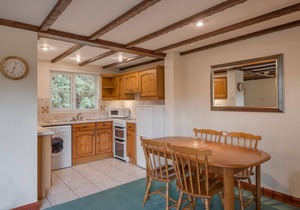 Conveniently located to explore all that Cornwall and Devon have to offer