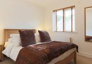 Deluxe Three-Bedroom Cottage with Private Terrace