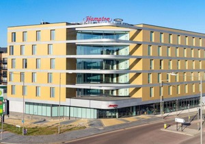 Hampton by Hilton Ashford International