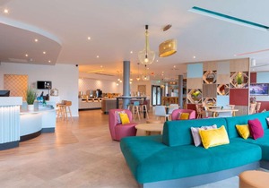 Hampton by Hilton Ashford International