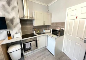 Large Ground Floor Studio Holiday Apartment Skegness - Flat 12