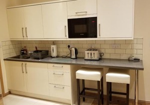 London Luxury Studio Flat 4 min to Ilford Station with FREE parking FREE WiFi