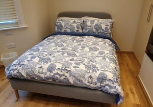 London Luxury Studio Flat 4 min to Ilford Station with FREE parking FREE WiFi