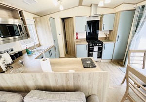 Luxury 2 Bedroom Caravan MC35, Shanklin, Isle of Wight