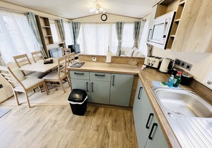 Luxury 2 Bedroom Caravan MC35, Shanklin, Isle of Wight