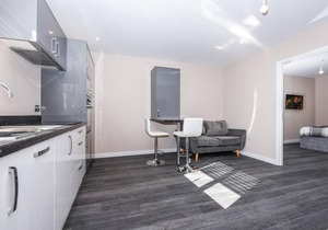 MAGNA HOUSE #FLAT10 in Egham