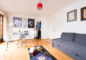 Modern bright flat on Victoria Park in London