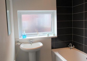 Spacious Flat Heaton
