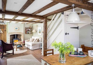 The Forge is a beautifully refurbished Cotswold stone cottage with a lovely private garden.