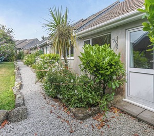 Accommodation Lands Porthcurno 