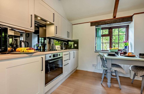 Camelford Cottage | 1 Bed in Advent (oc-b29387)