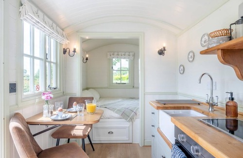 Beccles Cottage | 1 Bed in Barsham (oc-n32504)