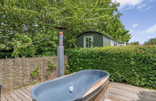 Beccles Cottage | 1 Bed in Barsham (oc-n32504)
