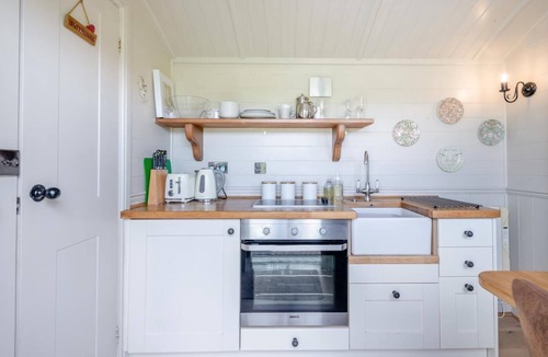 Beccles Cottage | 1 Bed in Barsham (oc-t32506)