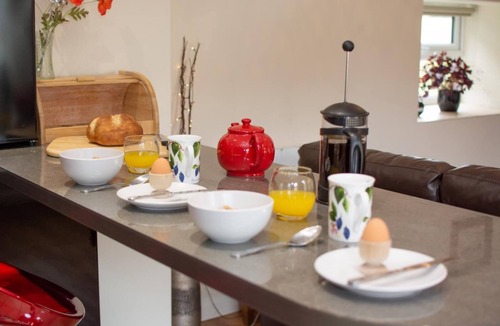 Irstead House | 1 Bed in Blofield Heath (oc-1466)