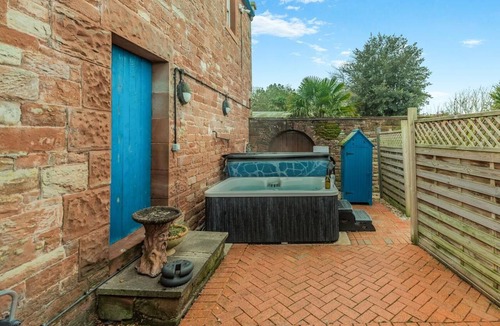 Wing Cottage | 1 Bed in Brampton (oc-g34638)