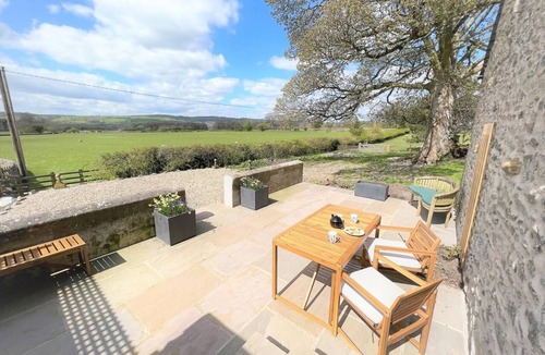 Fourstones Near Bentham Cottage | 1 Bed in Carnforth (oc-90554)