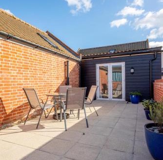 Norwich House | 1 Bed in Chedgrave oc-2250