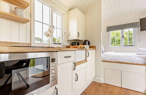 Forfar Cottage | 1 Bed in Forfar (oc-92331)