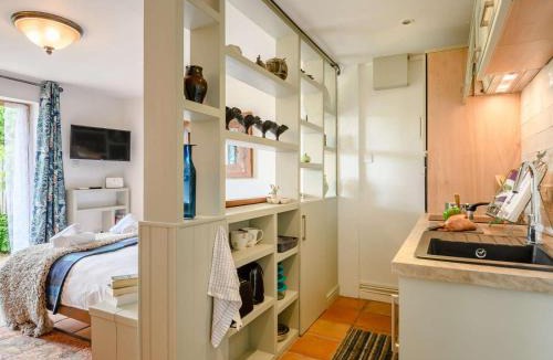 Gillingham House | 1 Bed in Gillingham oc-88120