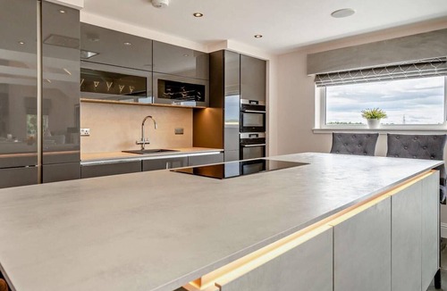 Eaglesham Cottage | 1 Bed in Glasgow (oc-83392)