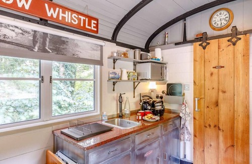 Ripley RV Rental | 1 Bed in Harrogate (oc-81300)