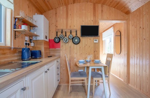Five Oak Green Cottage | 1 Bed in Laddingford (oc-s45860)
