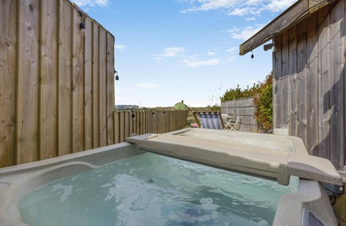 Liddington RV Rental | 1 Bed in Liddington (oc-p38231)