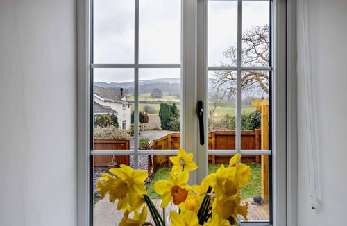 Acrefair Cottage | 1 Bed in Llangollen (oc-91040)