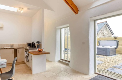 Redruth Cottage | 1 Bed in Redruth (oc-85826)