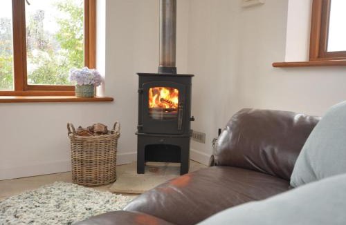 Kempsey Cabin | 1 Bed in Studley oc-53357