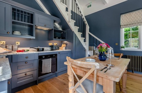 Tollard Royal Cottage | 1 Bed in Tollard Royal (oc-t29453)