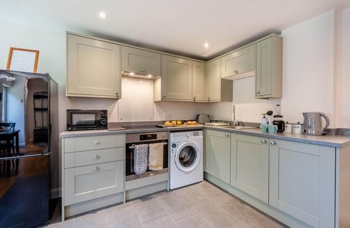 Ticehurst House | 1 Bed in Wadhurst (oc-79495)