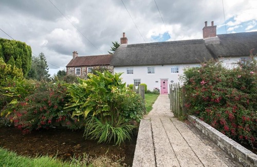 Wool Cottage | 1 Bed in Wareham (oc-dc153)