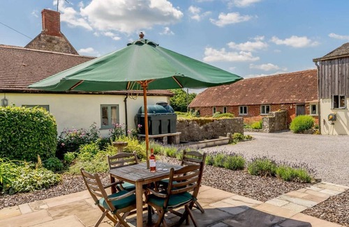 West Knoyle Cottage | 1 Bed in Warminster (oc-52108)
