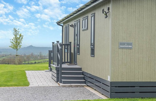 Shepton Mallet Ski Chalet | 1 bedroom accommodation in Midsomer House, East Compton