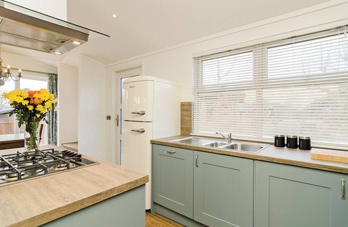 Stuppington Ski Chalet | 1 bedroom accommodation in Canterbury