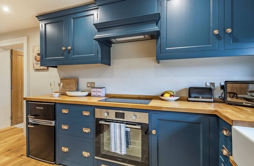 Alford Cottage | 1 bedroom accommodation in Willoughby