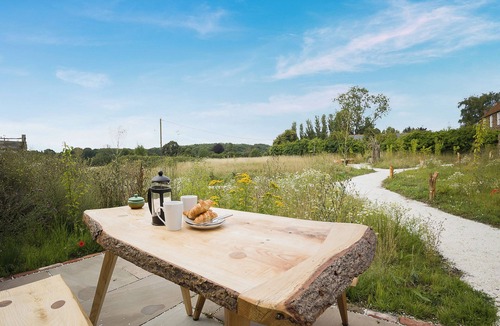 Stalisfield Cottage | 1 bedroom accommodation in Faversham