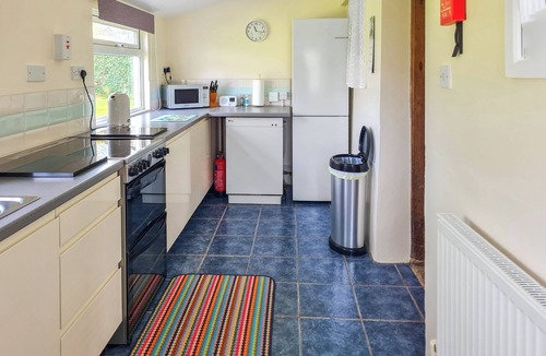 Camborne Cottage | 1 bedroom accommodation in Troon, near Camborne