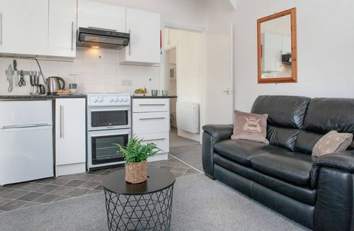 Roundham Cottage | 1 bedroom accommodation in Paignton