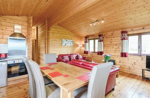 Caersws Ski Chalet | 1 bedroom accommodation in Llandinam, Powys