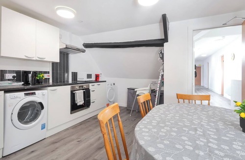 Chepstow Apartment | 1 bedroom accommodation in Chepstow, near Newport