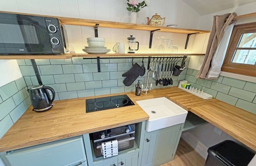 Eccles Ski Chalet | 1 bedroom accommodation in Halling