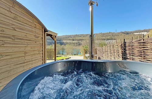 Eccles Ski Chalet | 1 bedroom accommodation in Halling